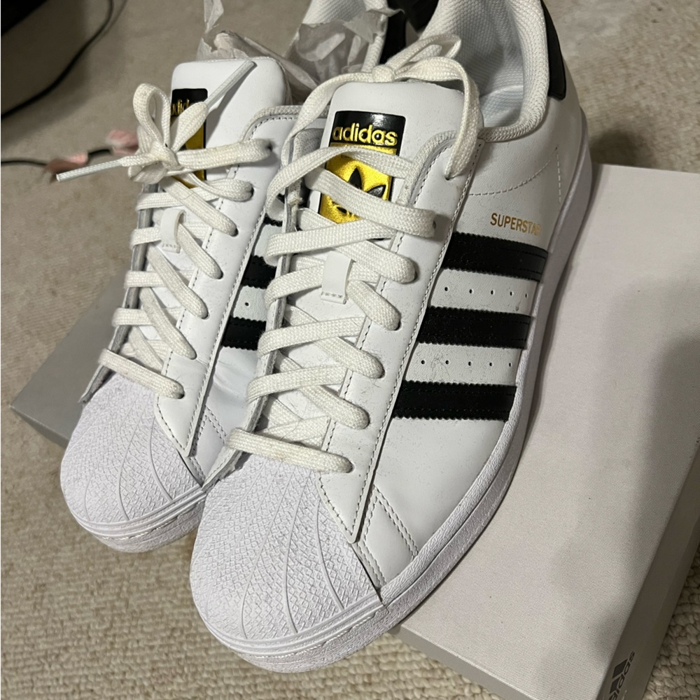 Adidas superstar 10.5 shoes